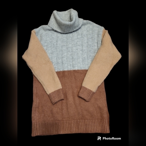 SKIES ARE BLUE Med oversized turtle neck long sweater style 43989 - Picture 12 of 12